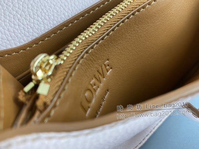 LOEWE包包 羅意威小號斜挎三角包 10155  tcl1076